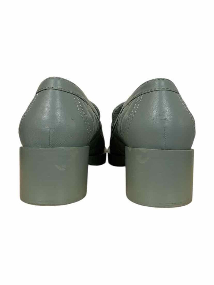 Chanel Size 39 Loafers