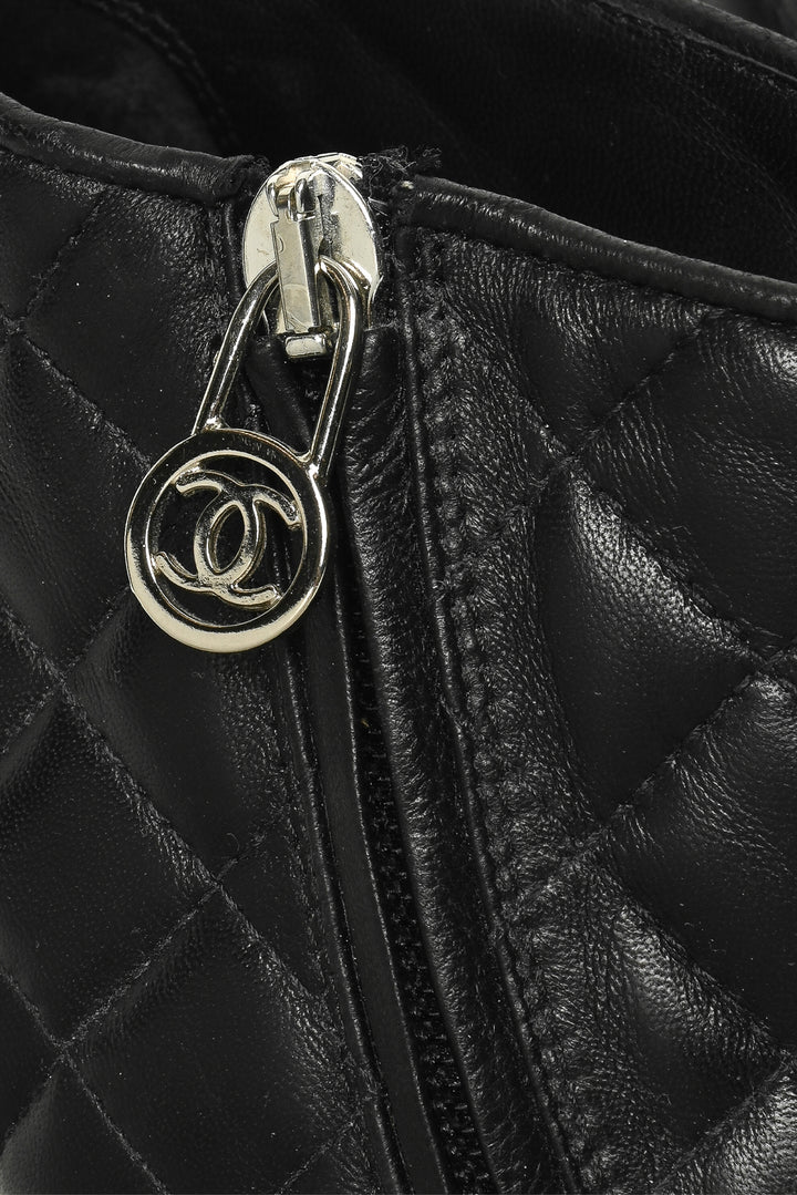 Chanel Size 39 Quilted CC Cap Toe Ankle Boots