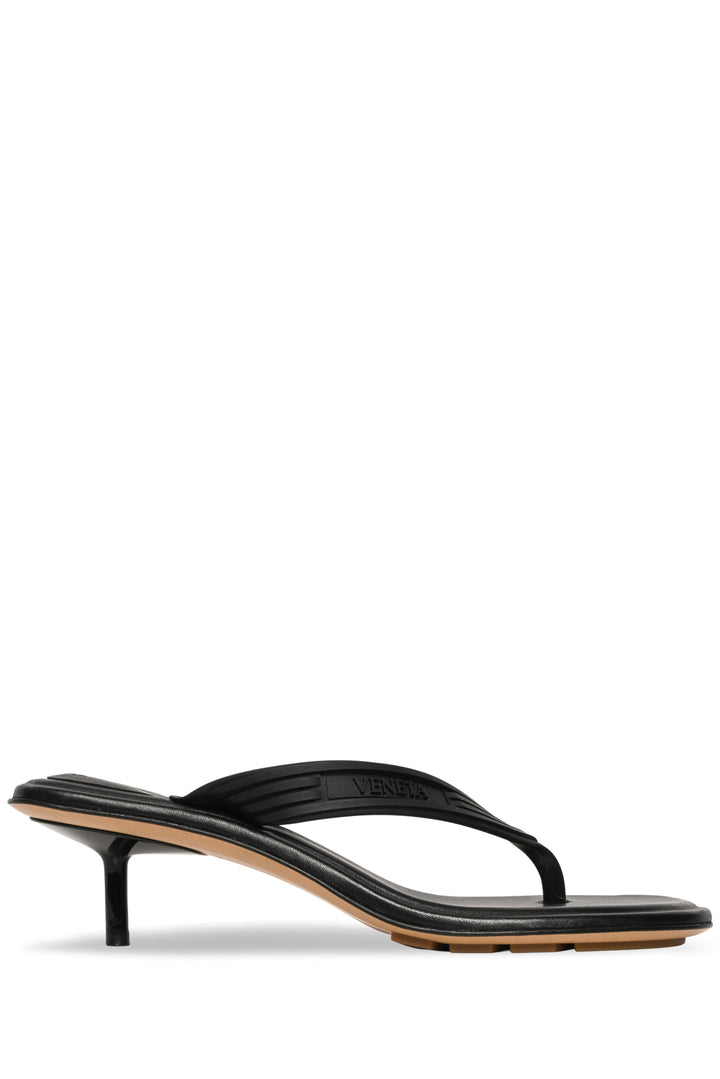 Bottega Veneta Size 36 Sampieri Thong Logo-Embossed Rubber & Leather Sandals