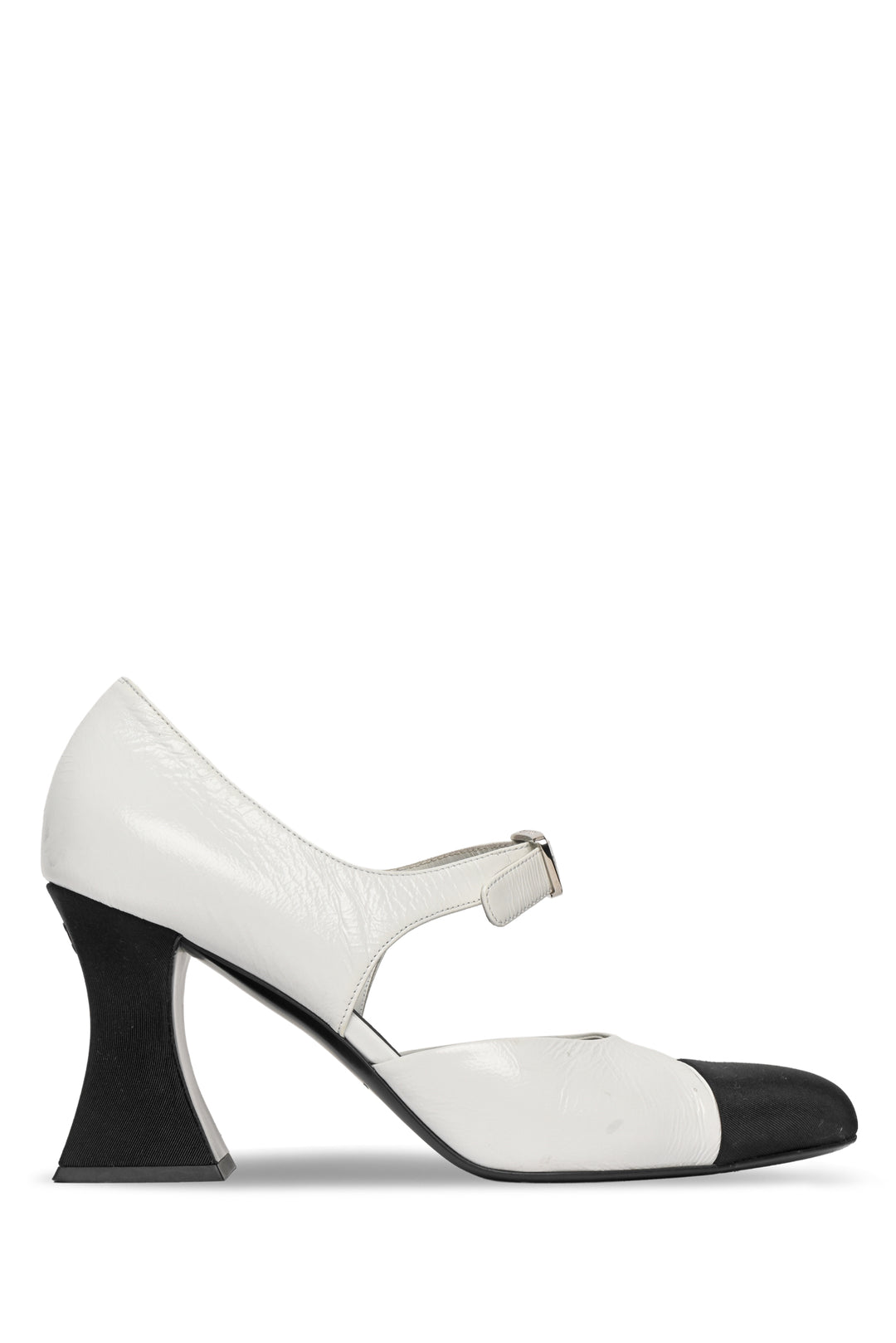 Chanel Size 40 Interlocking CC Logo Patent D'Orsay Pumps