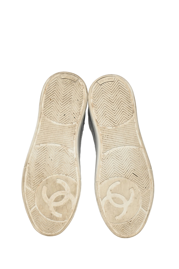 Chanel Size 38.5 High Top CC Sneakers