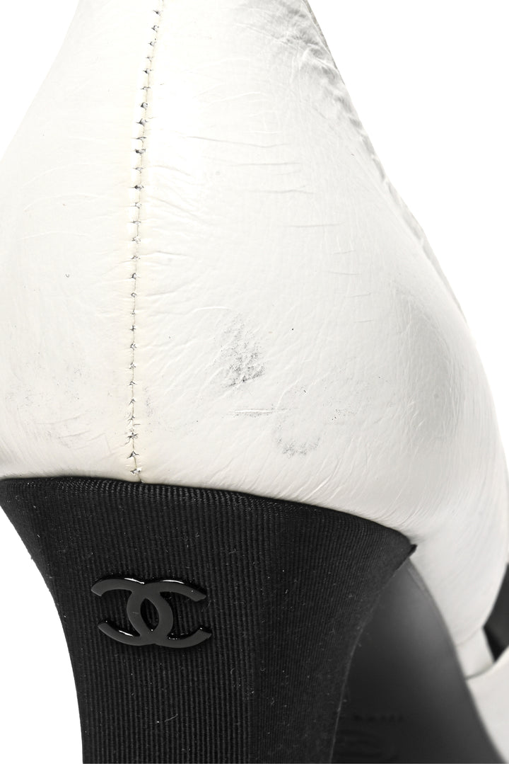 Chanel Size 40 Interlocking CC Logo Patent D'Orsay Pumps