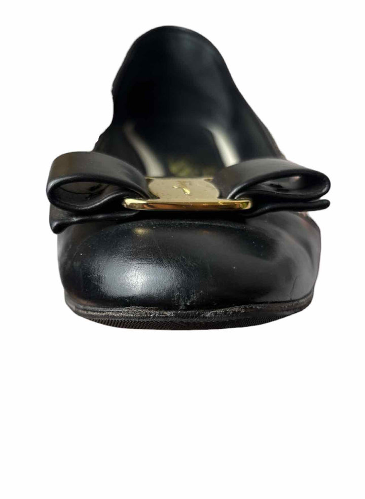 Ferragamo Size 8 Vara Leather Pumps