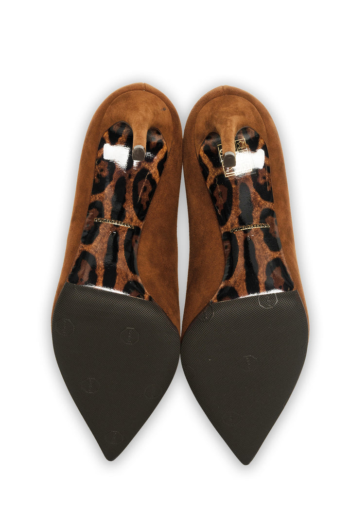 Dolce & Gabbana Size 37 Pumps