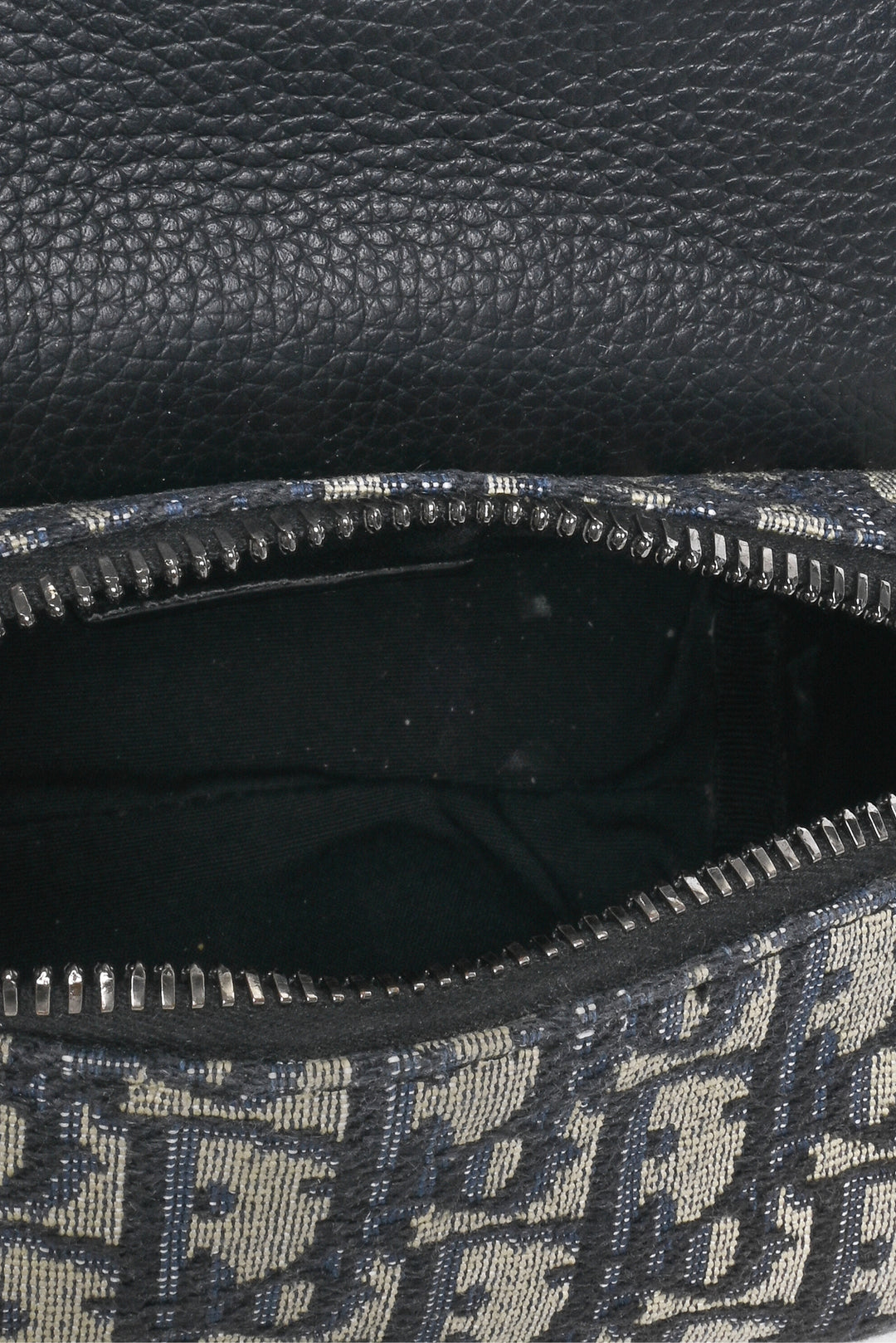 Dior Men's 2022 Oblique Mini Roller Bag