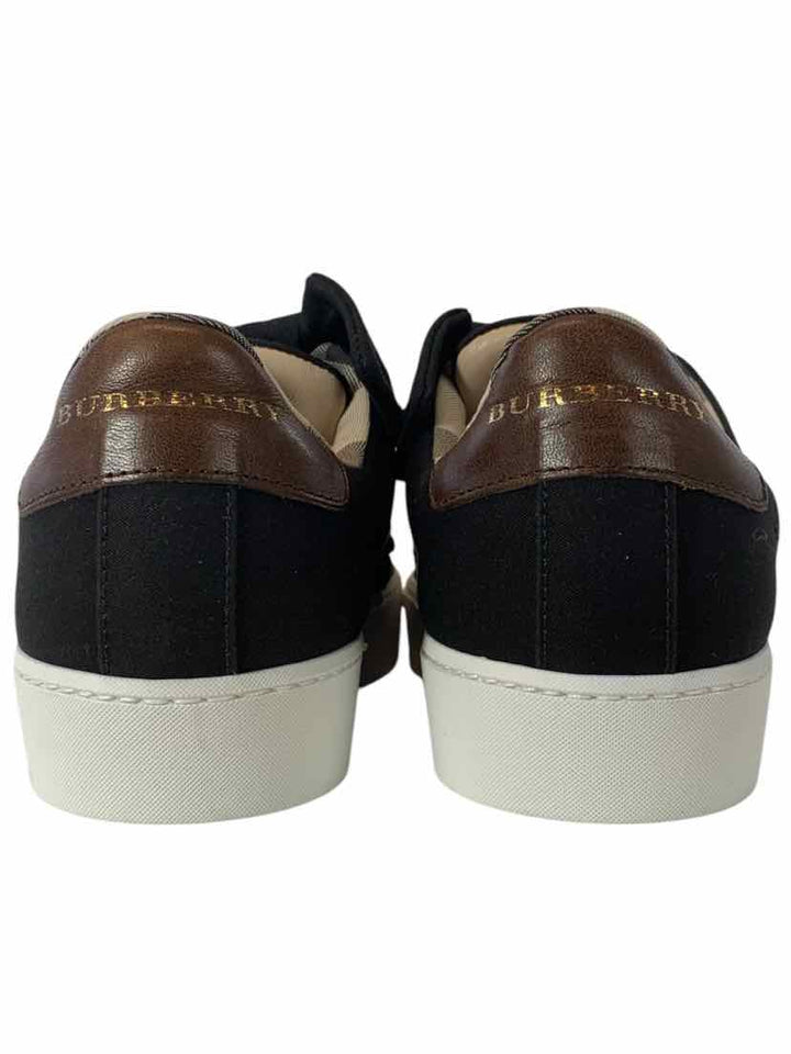 Burberry Size 35.5 Westford Knot Sneaker