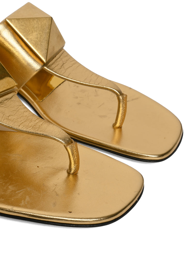 Valentino Size 36 One Stud Leather Thong Sandals