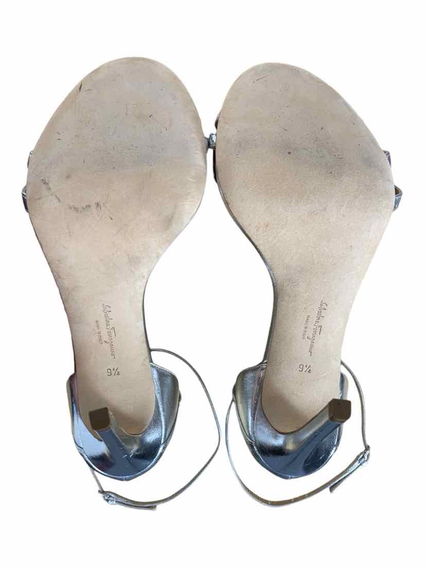 Salvatore Ferragamo Size 9.5 Sandals