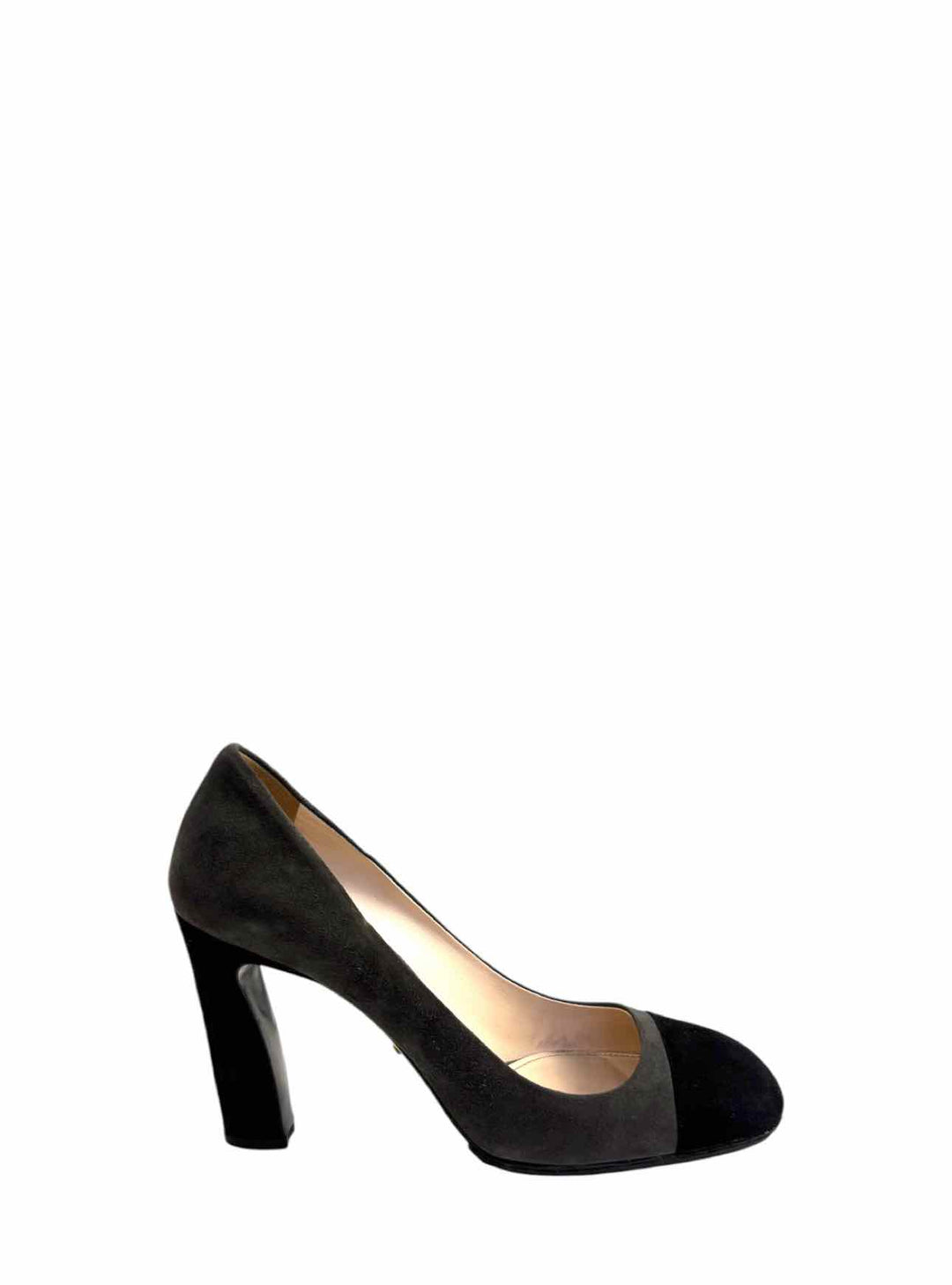 Prada Size 37.5 Pumps