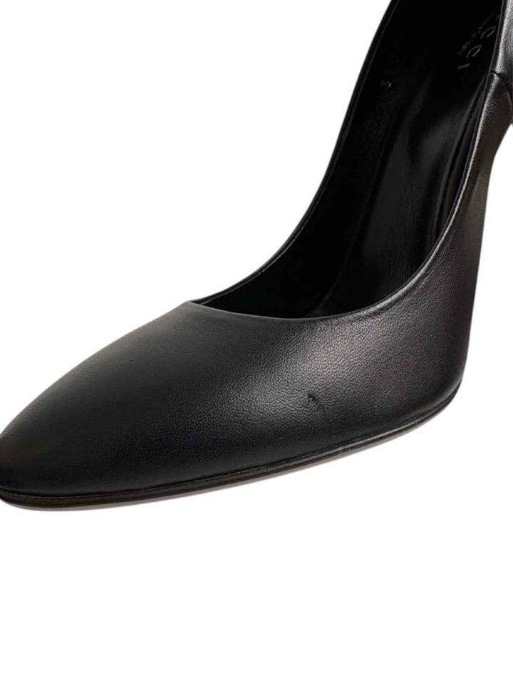 Gucci Size 38.5 Leather Horse Bit Detail Pumps
