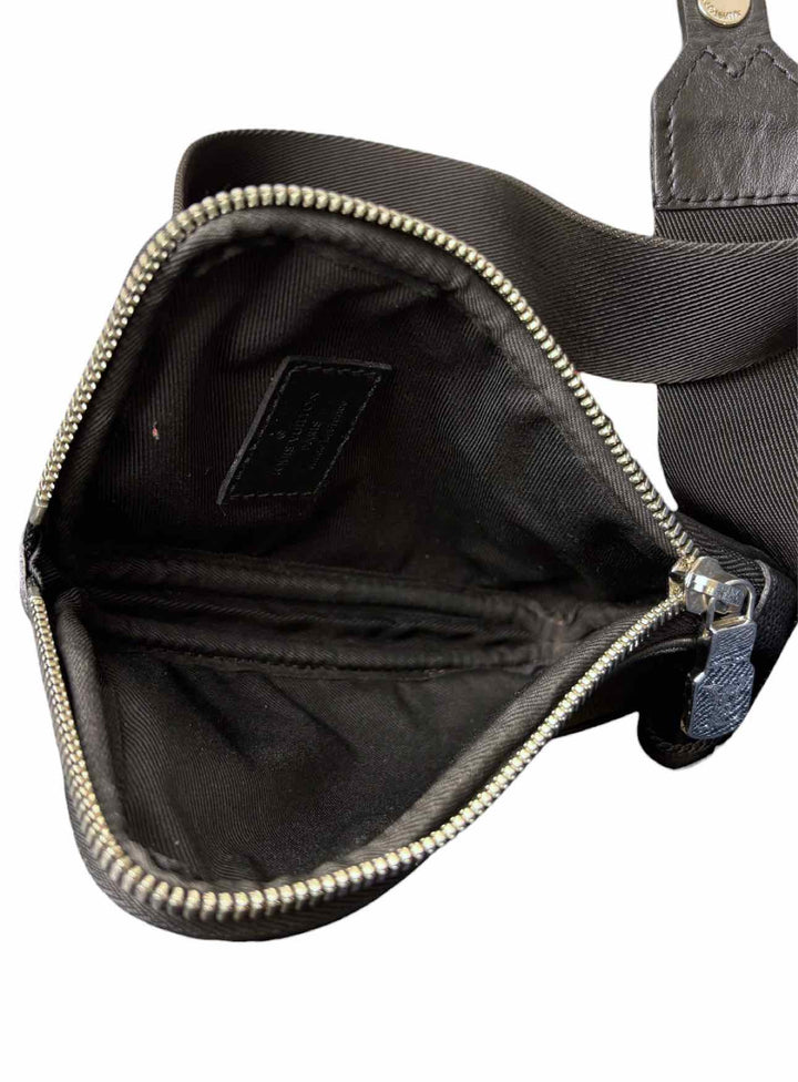 Louis Vuitton Scott Damier Graphite Messenger Crossbody