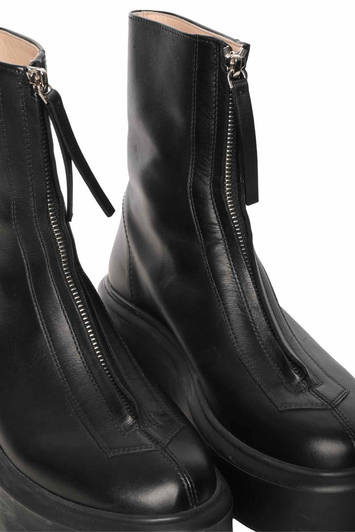 The Row Size 35 Leather Zipped Ankle Boots