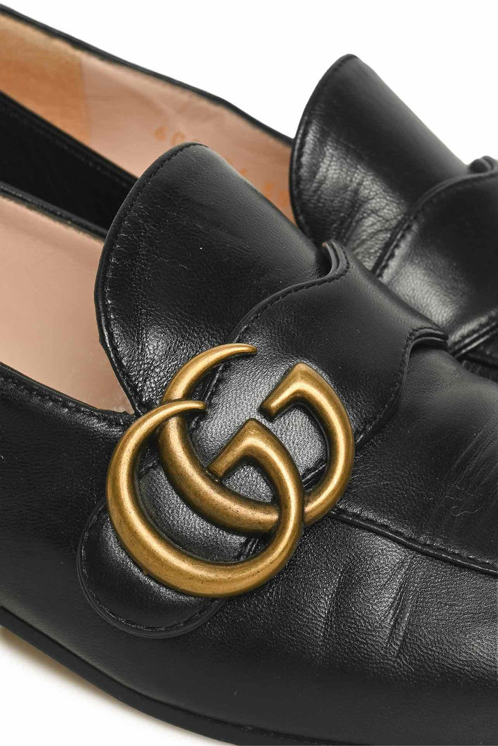 Gucci Size 35 Leather GG Marmont Loafers