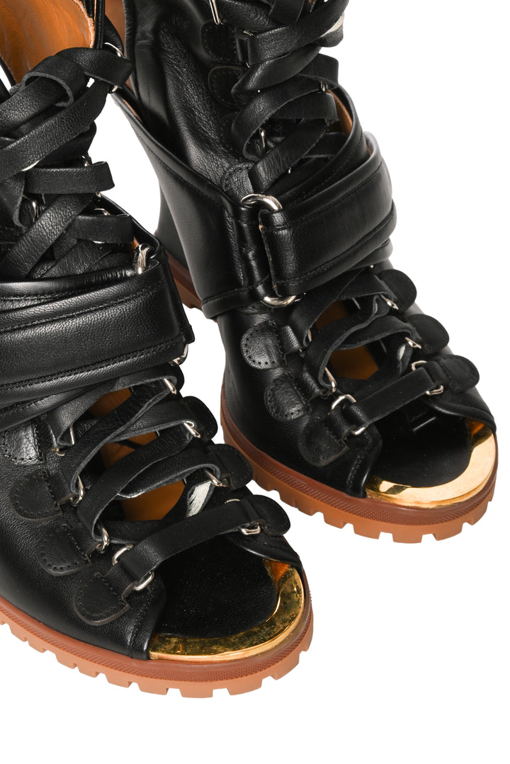 Chloe Size 38.5 River Open Toe Wedges