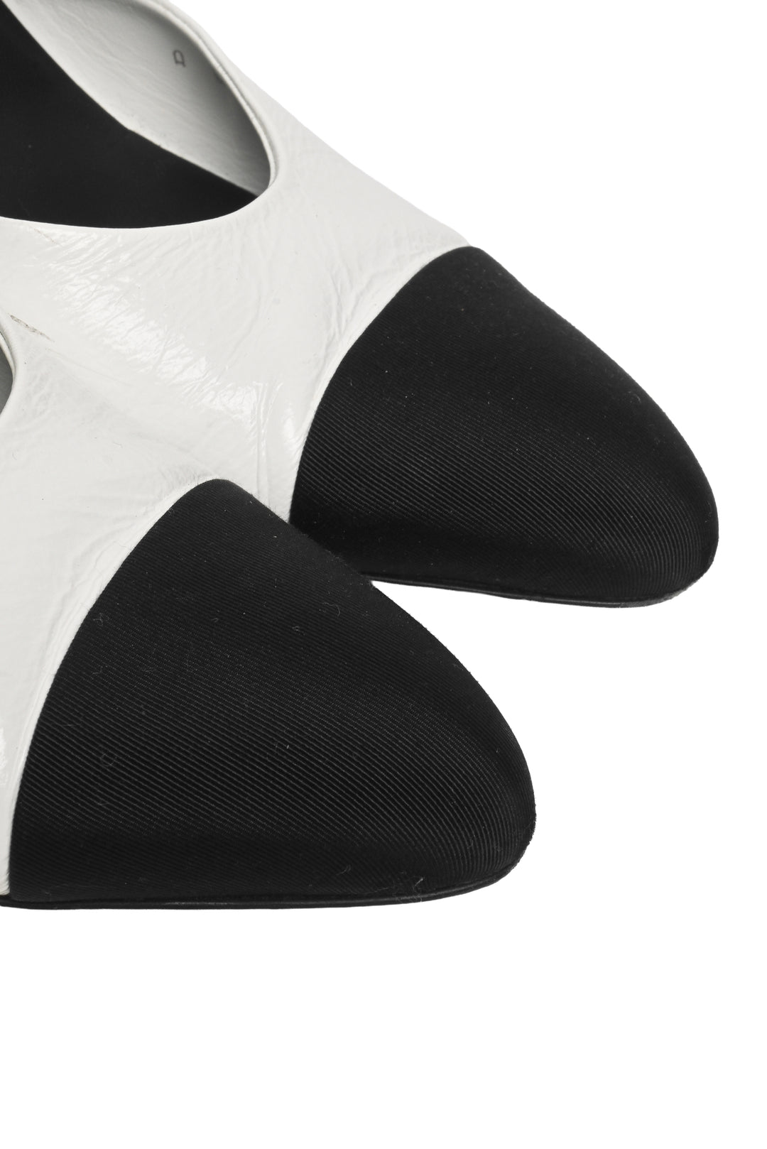 Chanel Size 40 Interlocking CC Logo Patent D'Orsay Pumps