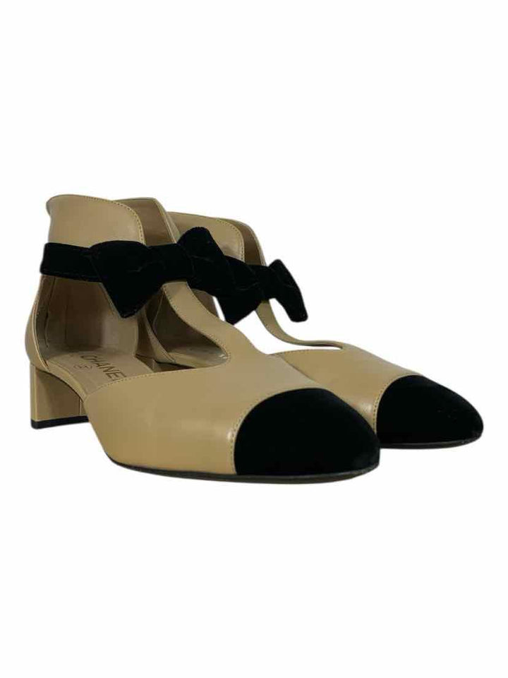 Chanel Size 38 Pumps