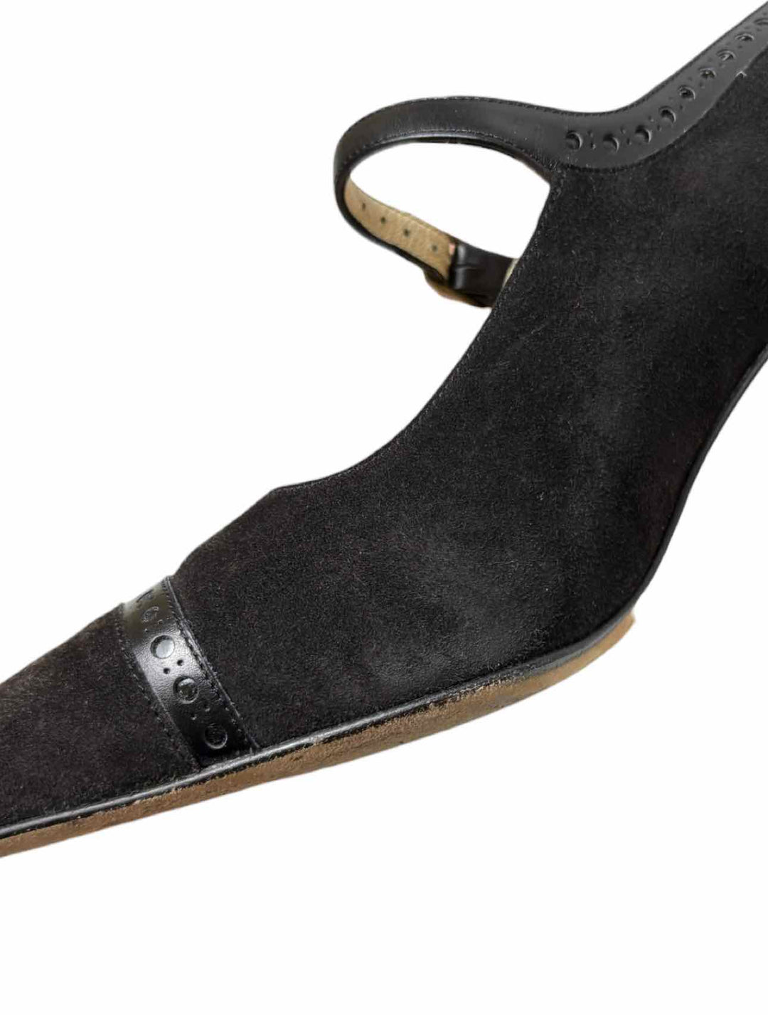Manolo Blahnik Size 38 Suede & Leather Trim Pumps