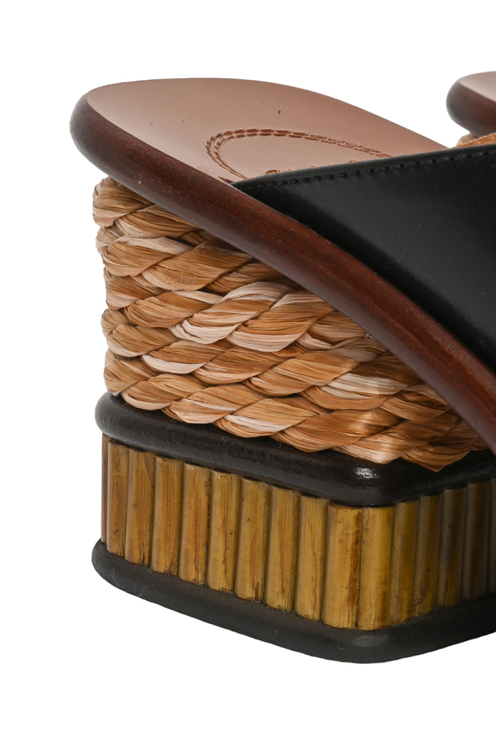 Chloe Size 38 Mules & Clogs