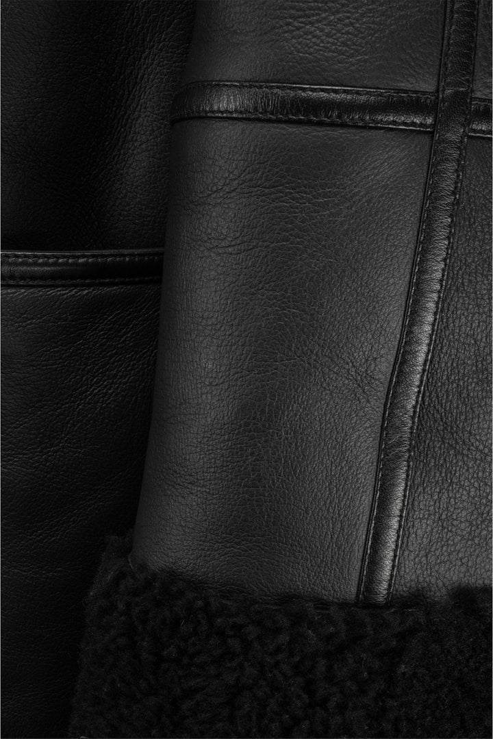 Toteme Size XS/S Signature Shearling Jacket