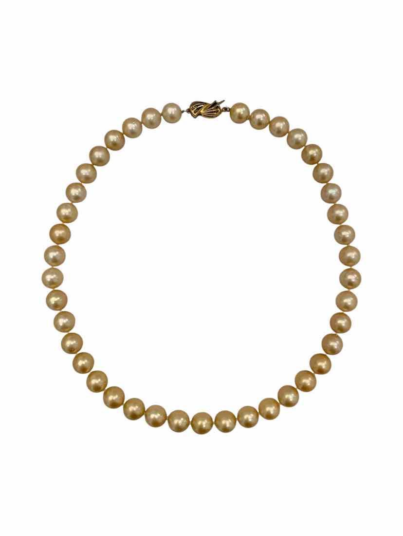 South Sea Pearl Necklace & Stud Earrings Set