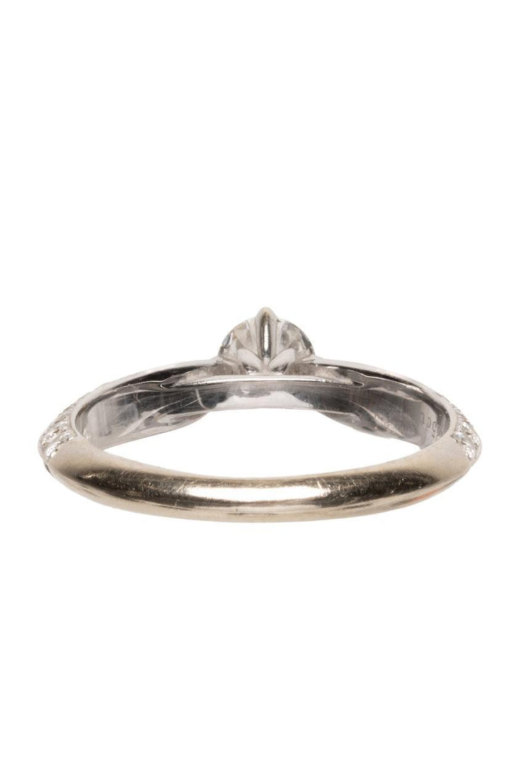 18K White Gold & Diamond Ring Size 5.75