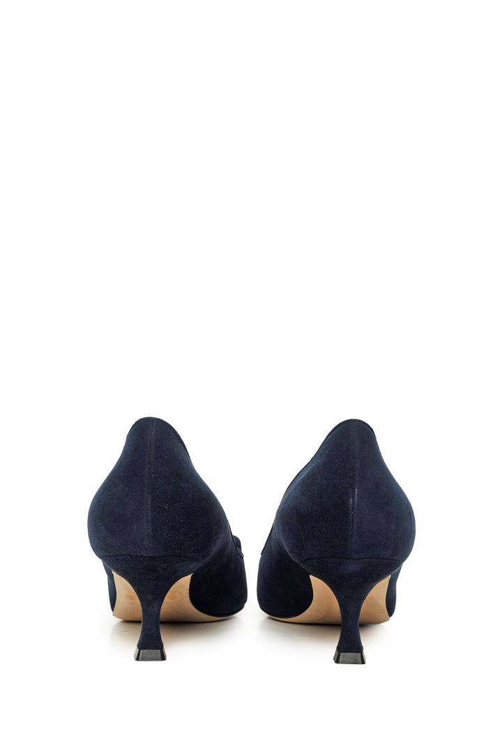 Manolo Blahnik Size 39 Navy Blue Suede Buckle Detail Pumps