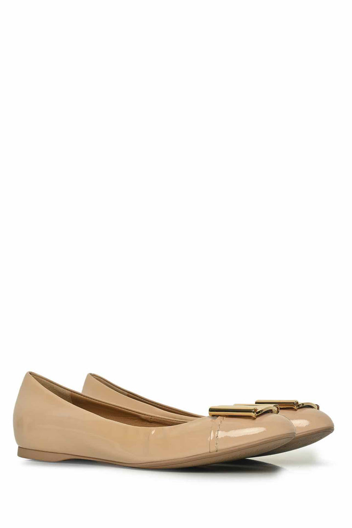 Salvatore Ferragamo Size 7 Patent Leather Ballet Flats