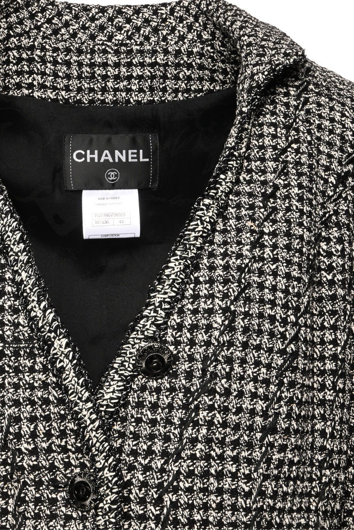 Chanel Size 42 2011 Tweed Short Sleeve Jacket