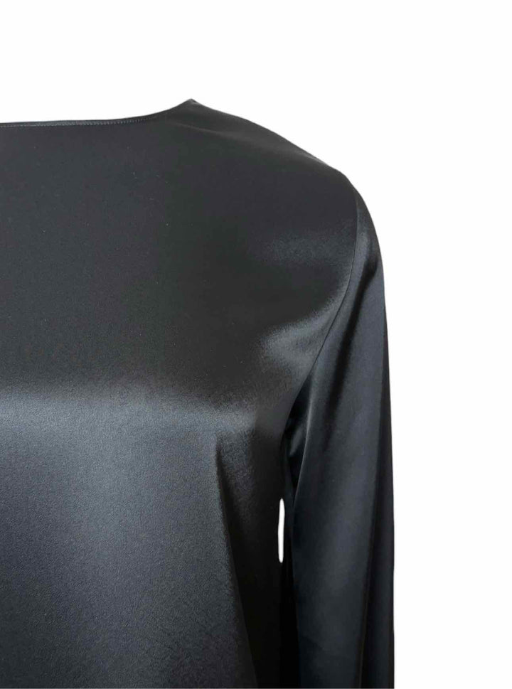 St. John Size 2 Button-Up Back Long Sleeve Tops