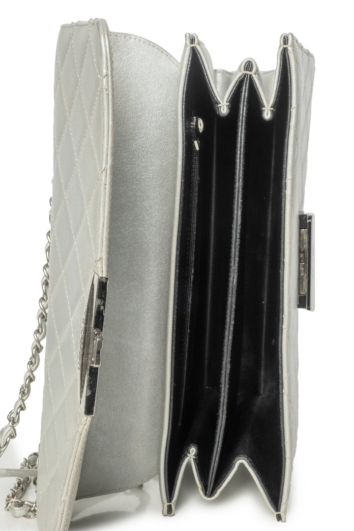 2016-17 Chanel Large Beauty Lock Single Flap