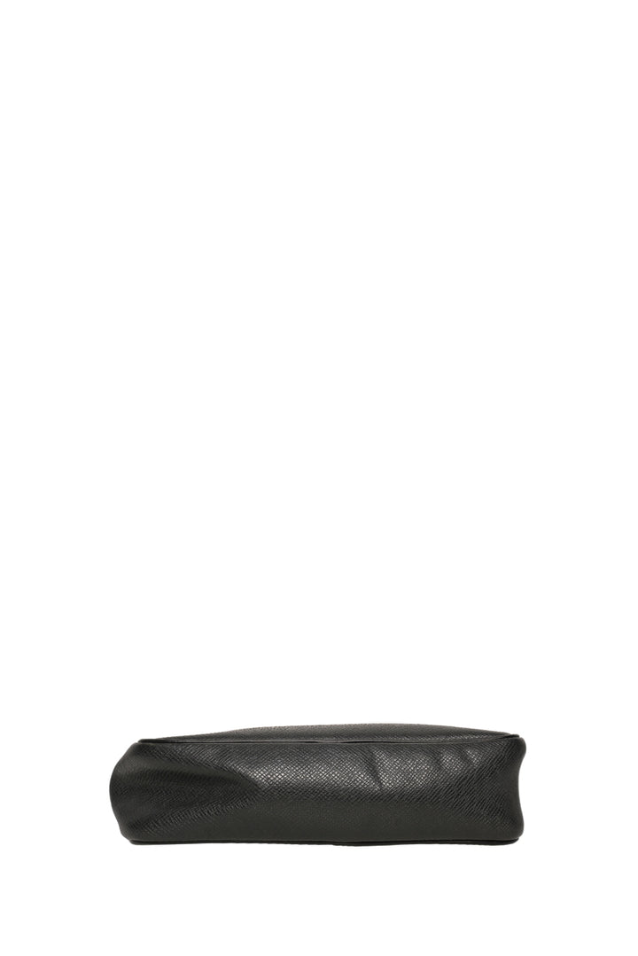 Louis Vuitton Taiga kaluga Toiletry Pouch