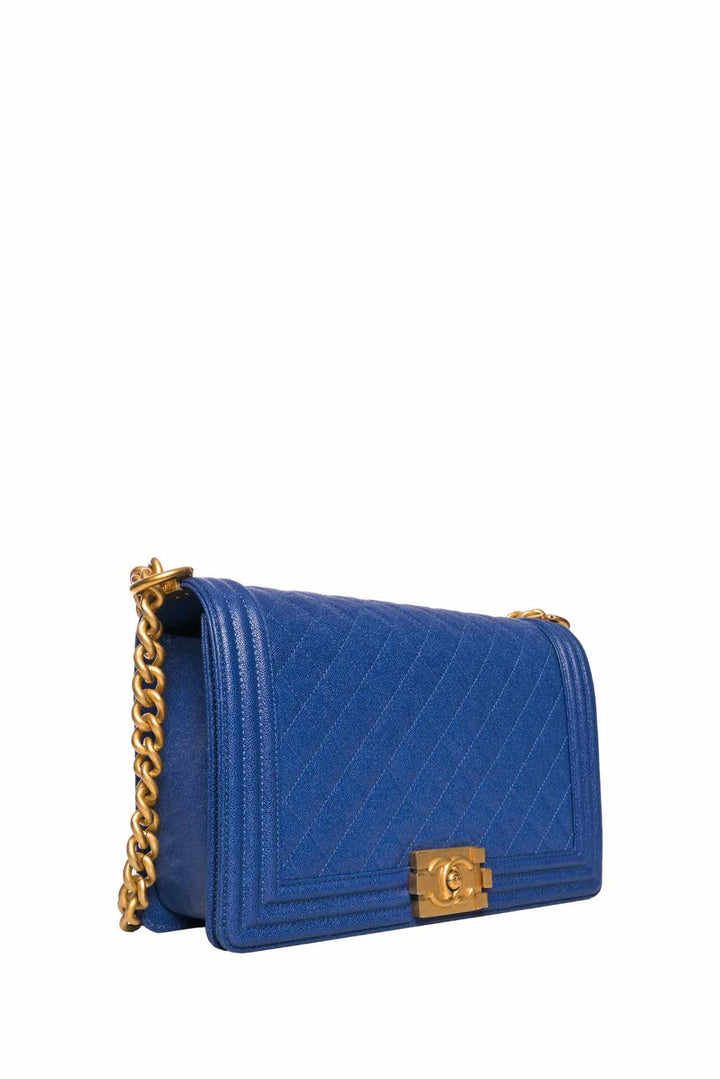 Chanel 2019 Caviar Quilted Medium Boy Shoulder Bag