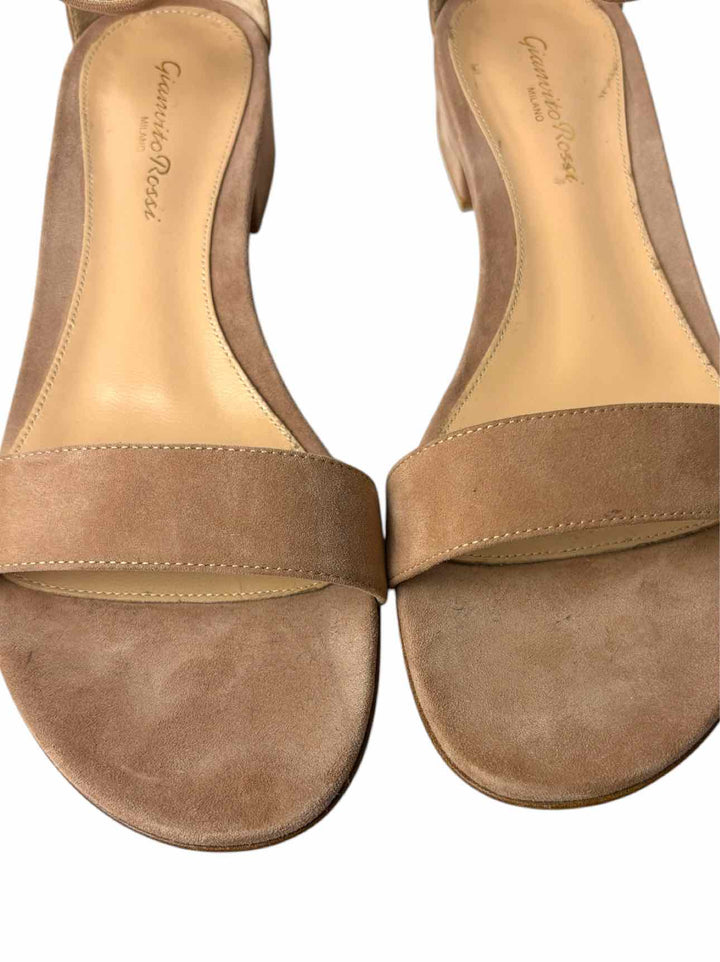 Gianvito Rossi Size 37.5 Suede Sandals