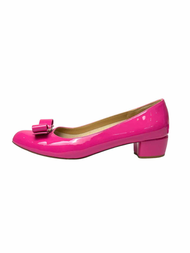 Ferragamo Size 8 Vara Bow Patent Leather Pumps