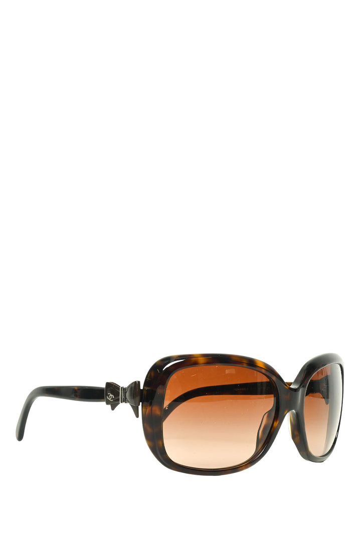 Chanel Tortoiseshell Bow Sunglasses