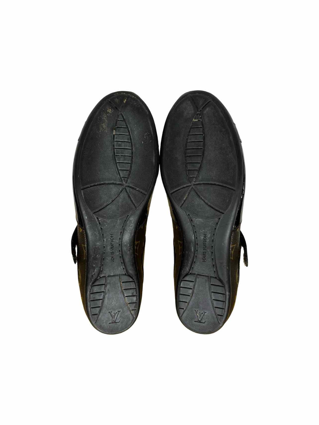 Louis Vuitton Size 38 Sneaker