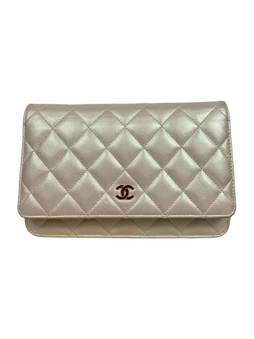 Chanel  Iridescent Lambskin Quilted Wallet On Chain