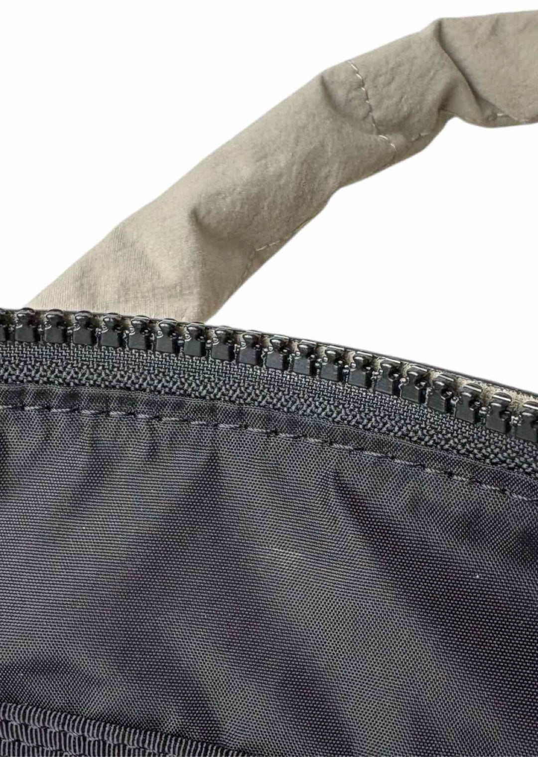 James Perse La Medium Duffle Bags