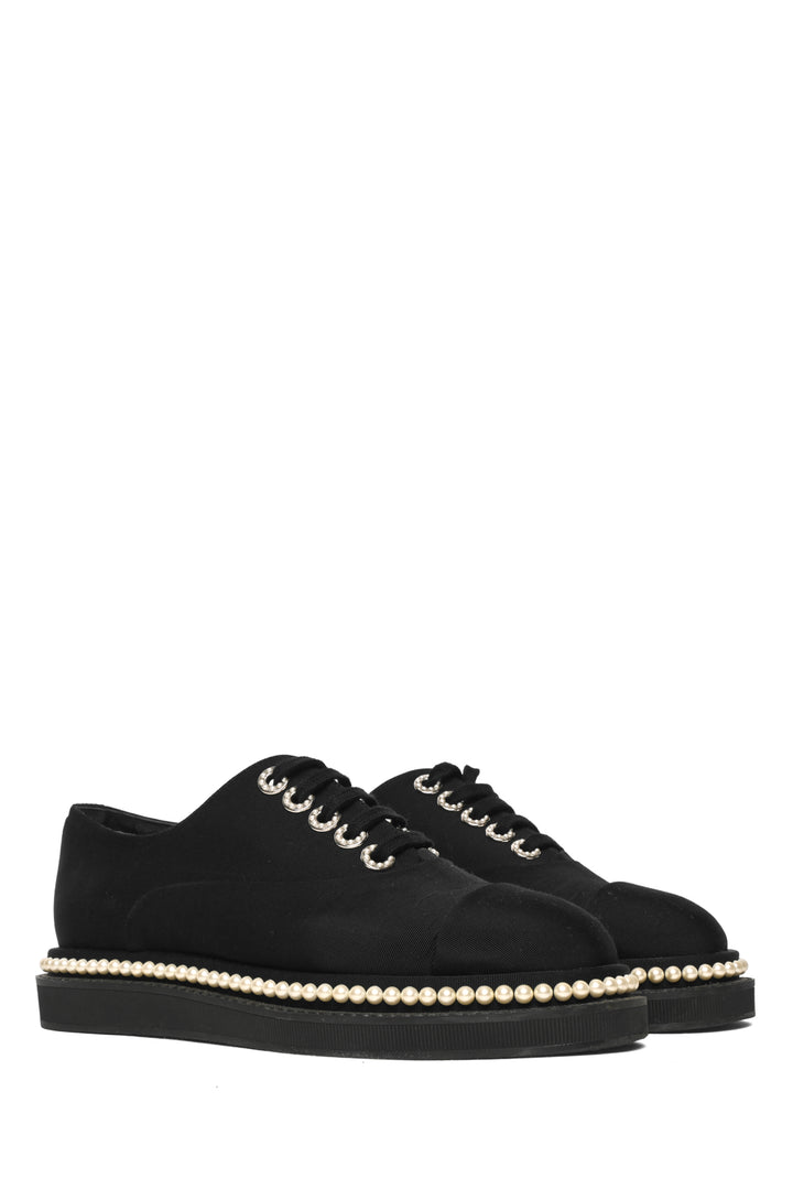 Chanel Size 37 2017 Pearl Lace Up Loafers
