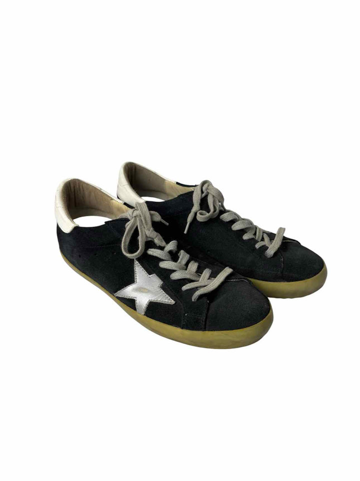 Golden Goose Size 41 Superstar Distressed Suede Sneaker