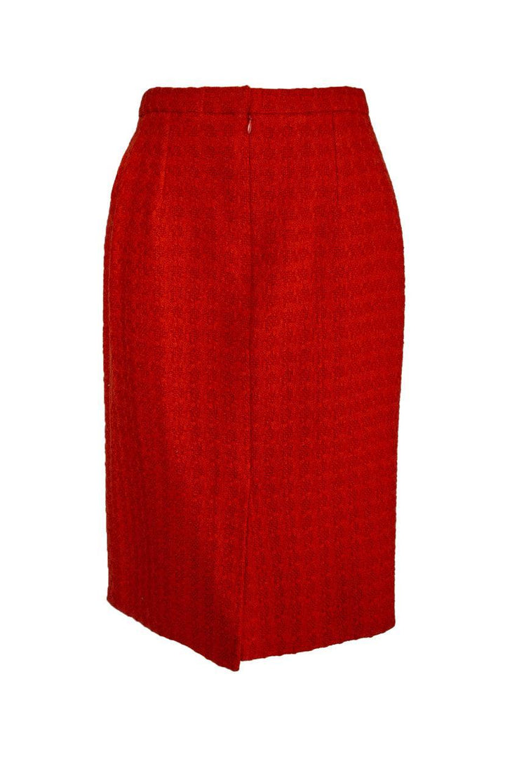 Chanel Size 38 Tweed Pencil Skirt