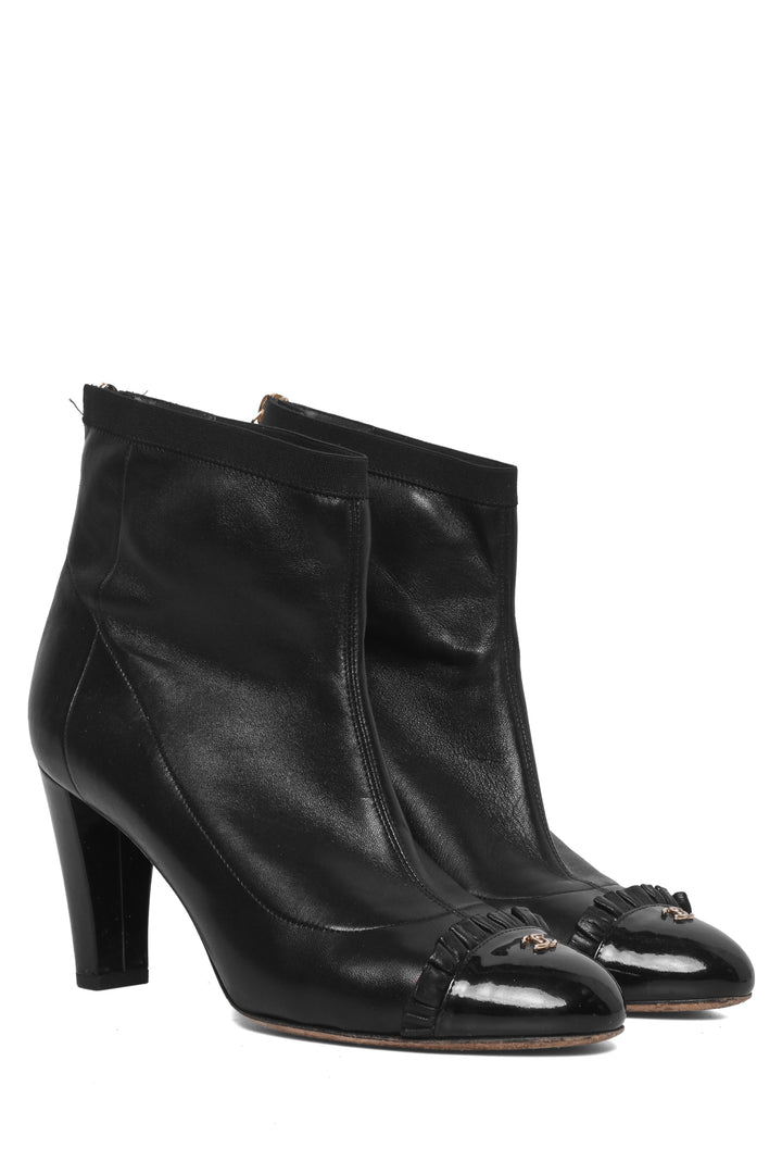 Chanel Size 39 Ruffle Cap Toe Ankle Boots