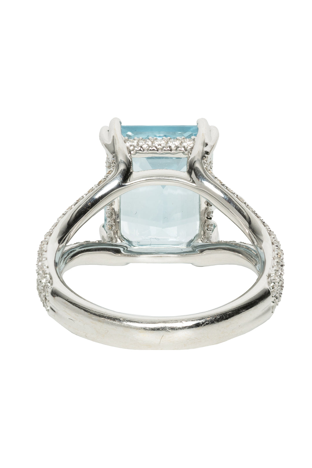Lugaro Size 7 18K White Gold Diamond and Aquamarine Ring