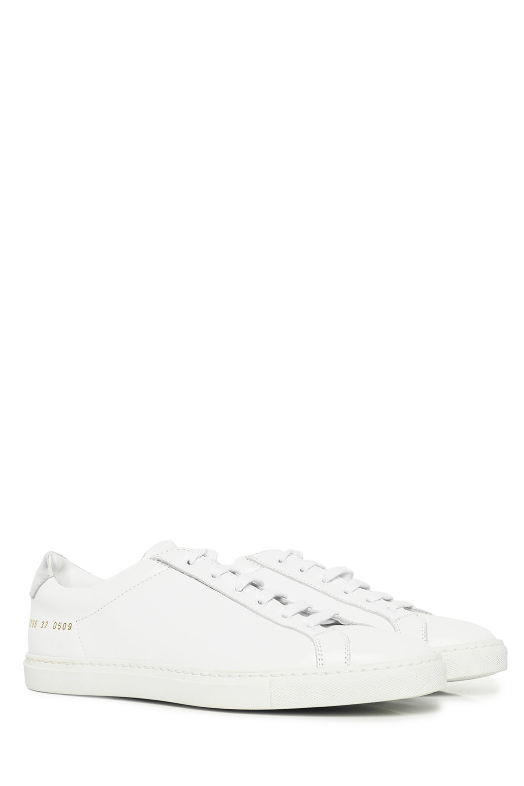 Common Projects Size 37 Sneaker