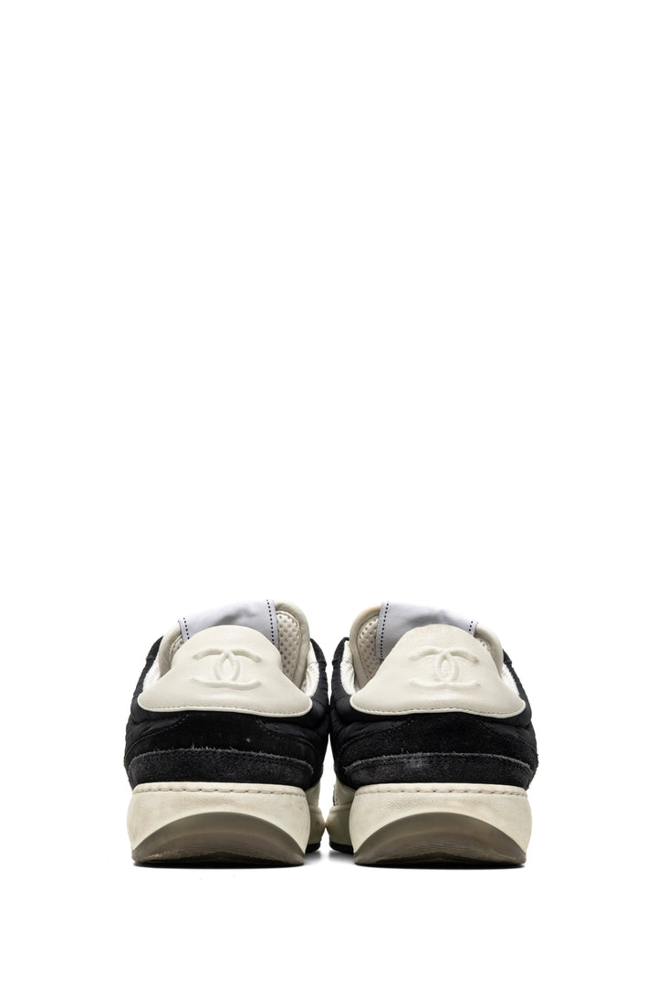 Chanel Size 36 Interlocking CC Quilted Sneaker
