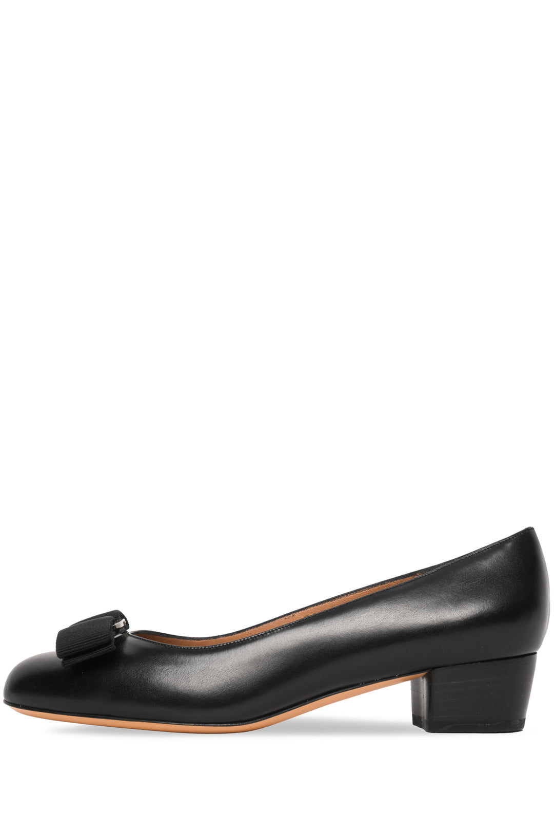 Salvatore Ferragamo Size 5 Vara Bow Leather Pumps