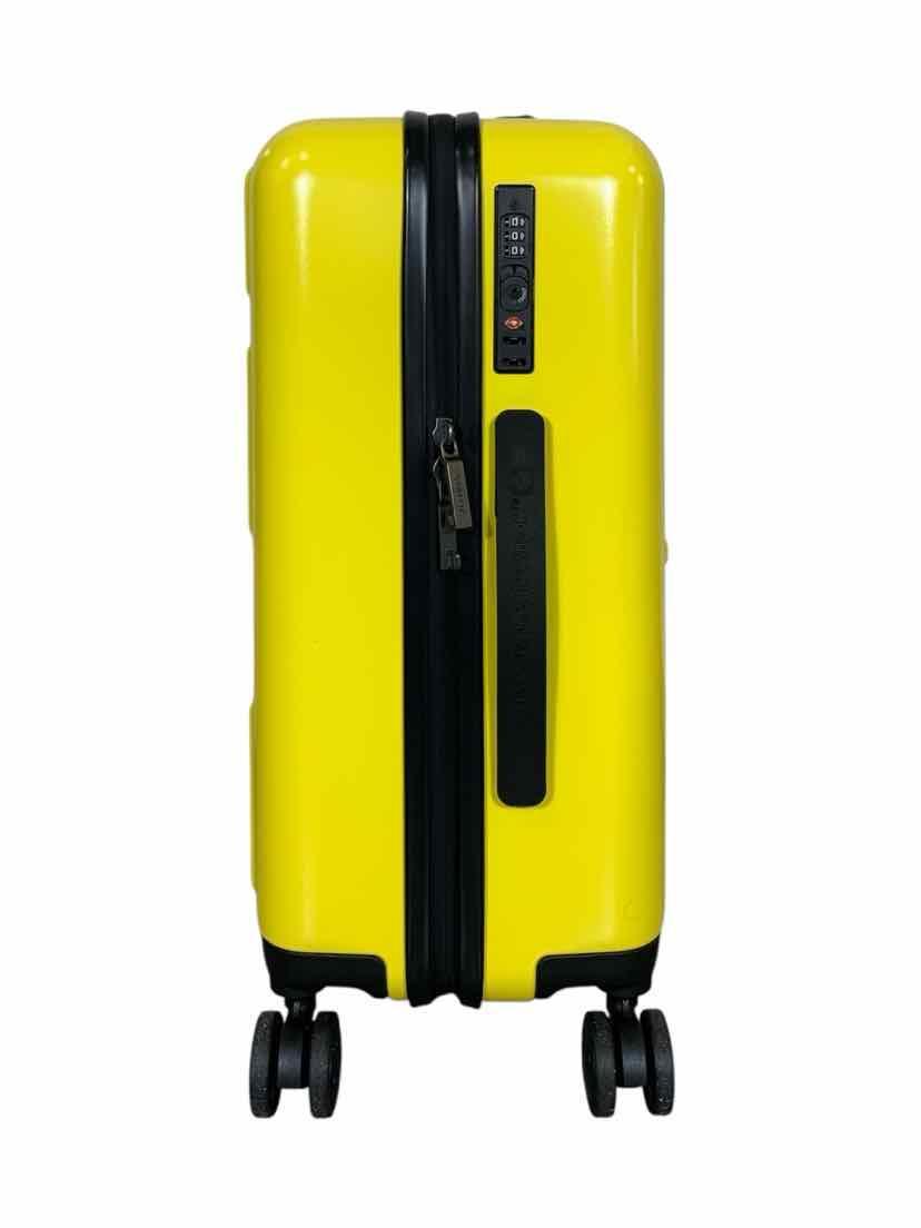 Off White Arrow Trolley Suitcase