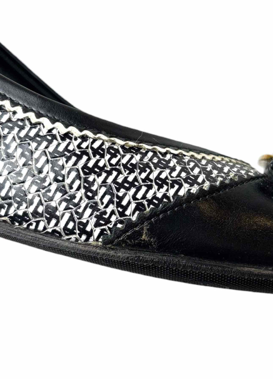 Ferragamo Size 8 Vara Leather Pumps