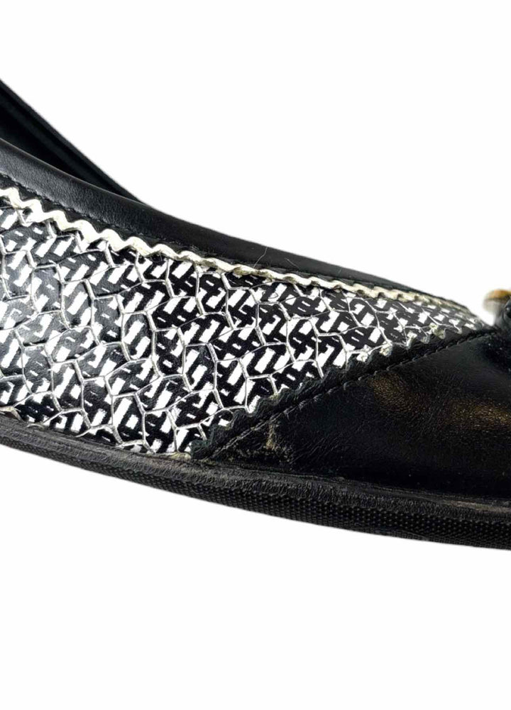 Ferragamo Size 8 Vara Leather Pumps