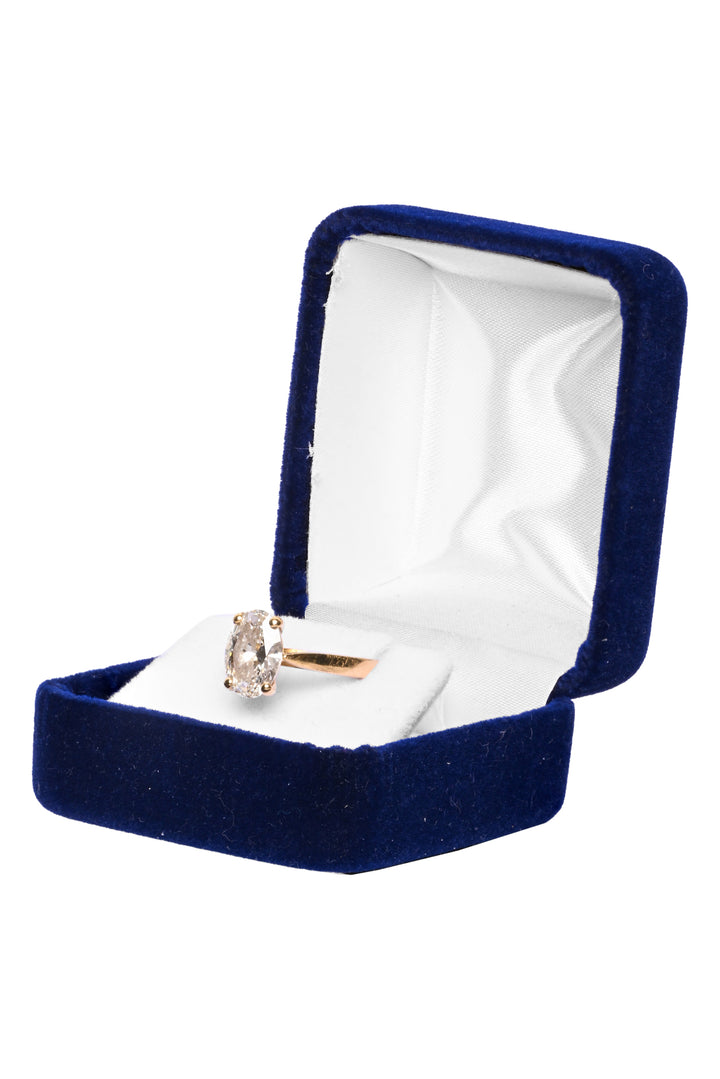 77 Diamonds London Size 5 18K Yellow Gold Oval Solitaire Diamond Ring